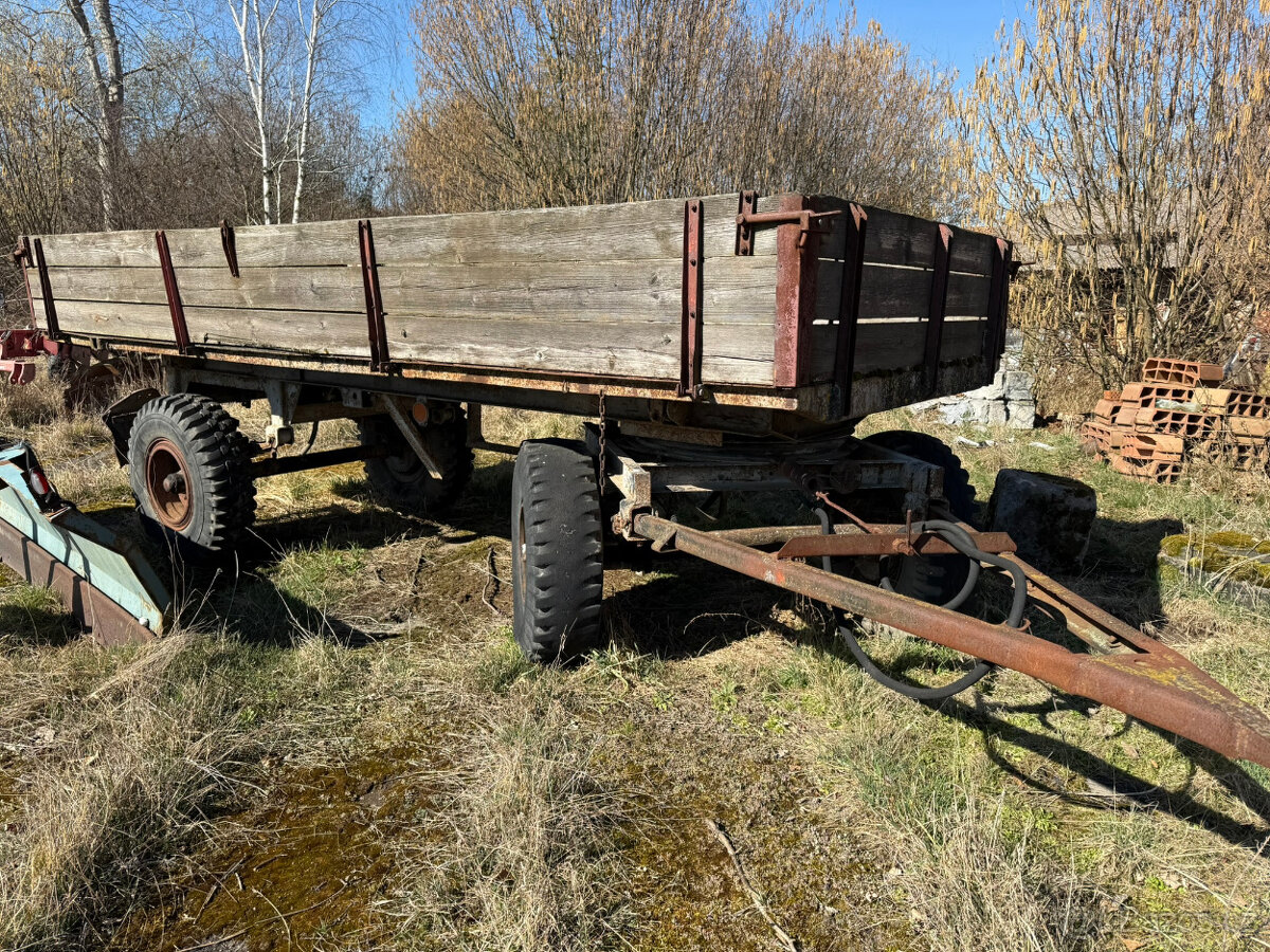 Prodám přívěs za traktor