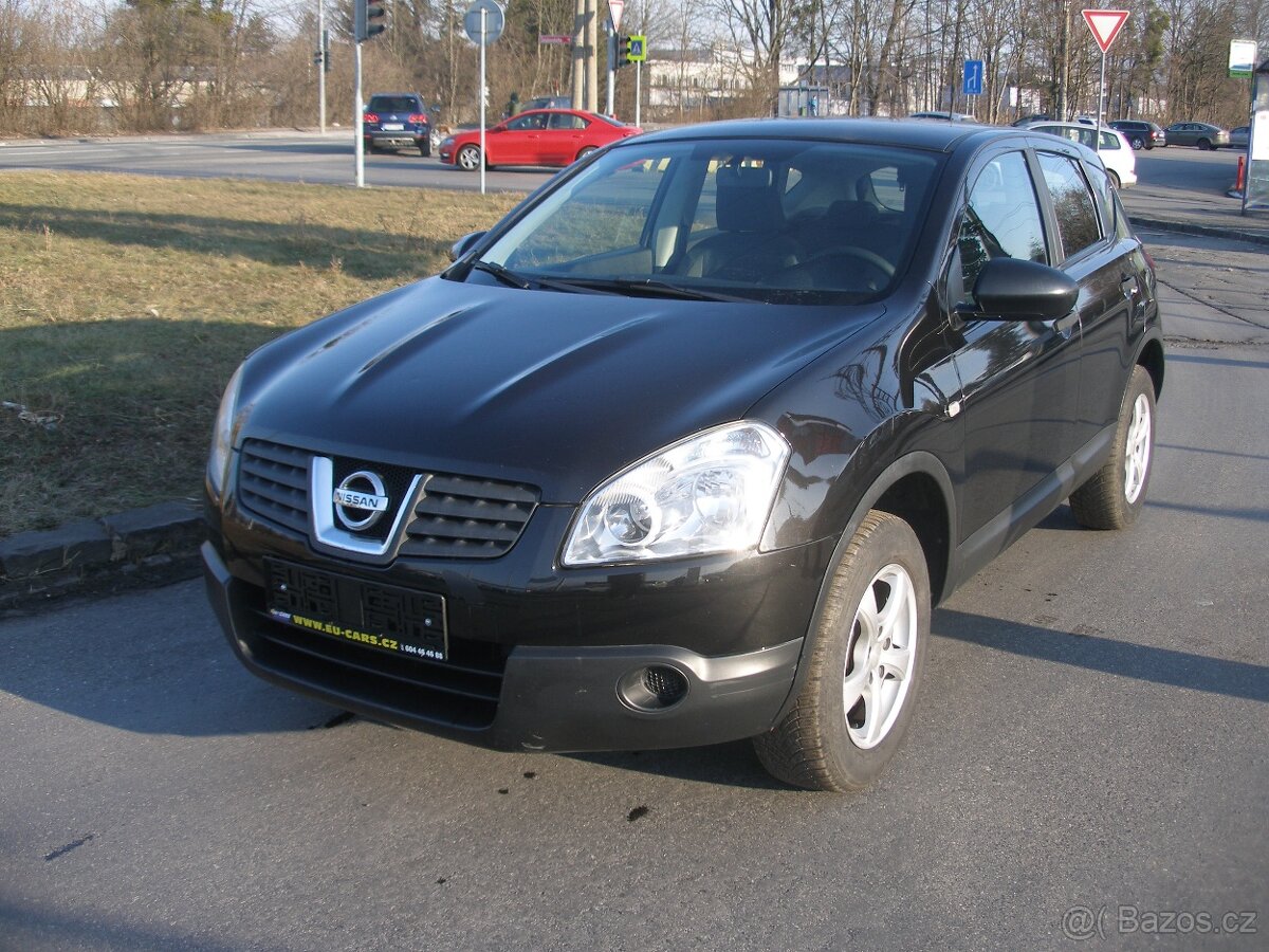 NISSAN QASHQAI,1.6i BENZÍN,84KW,ABS,KLIMATIZACE