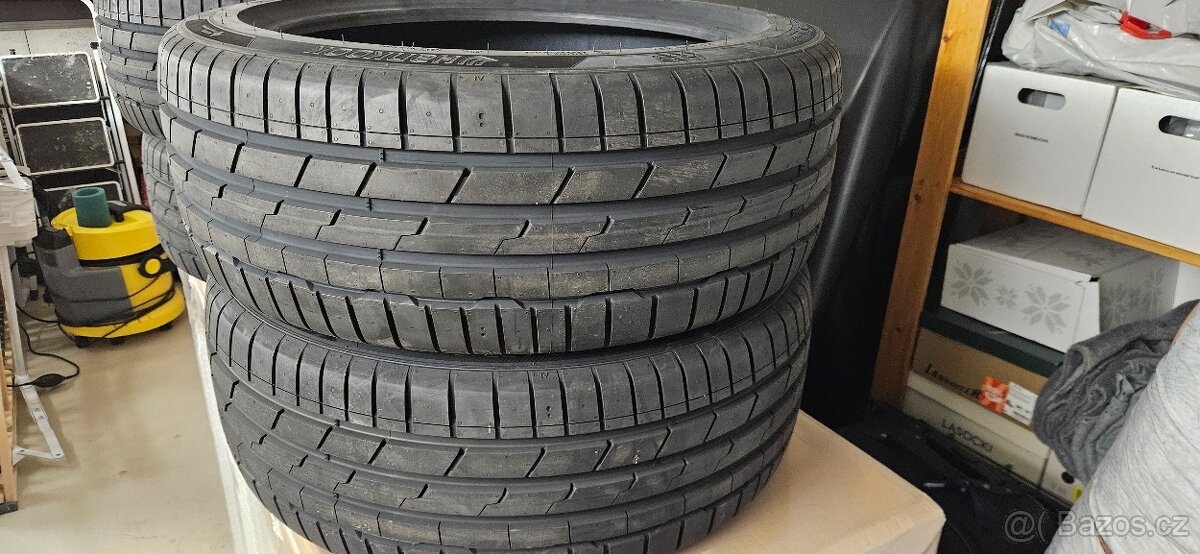 Letni pneu 245/46/R19