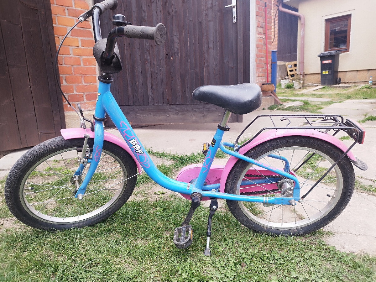 Dívčí kolo 18"