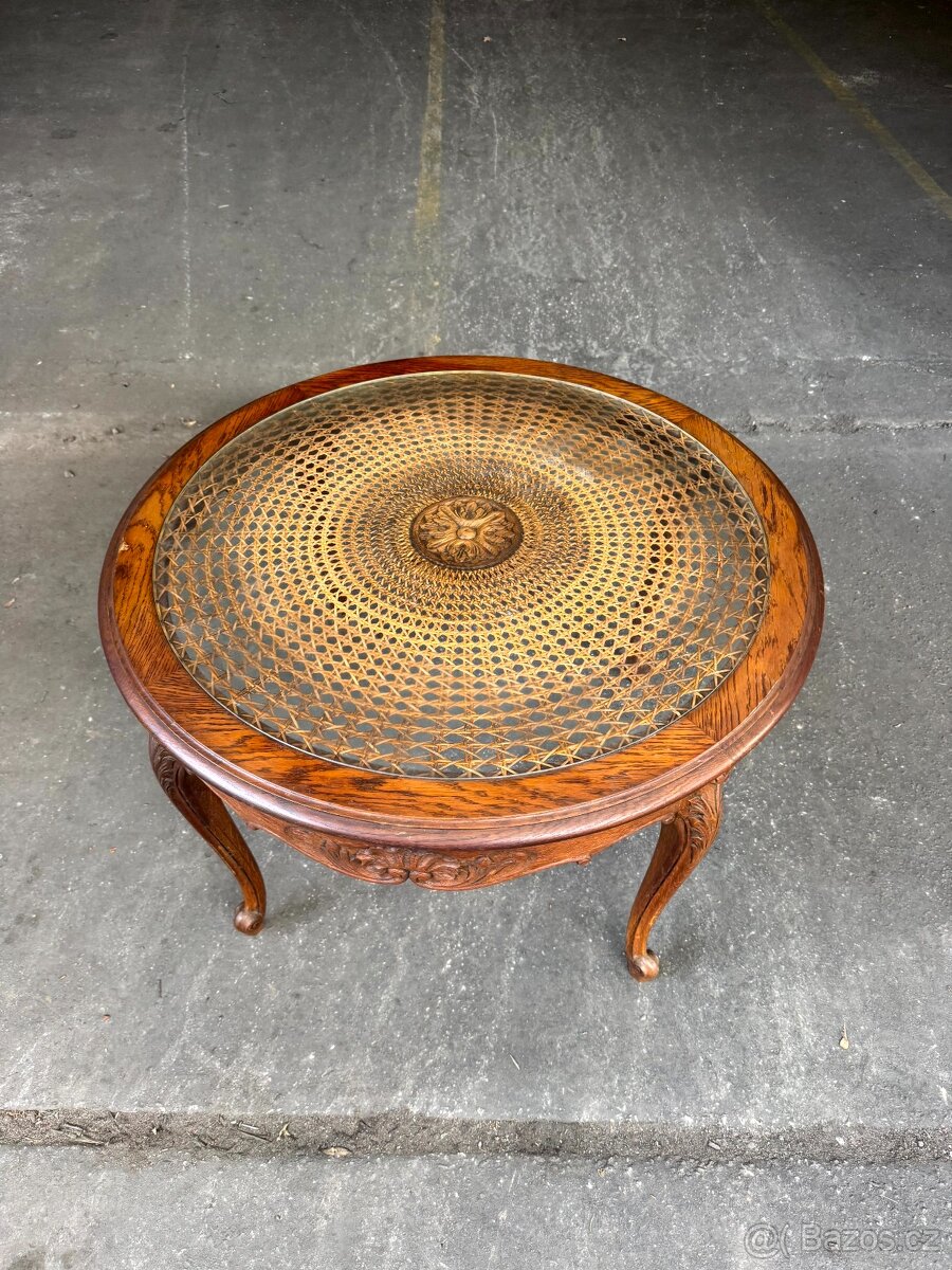 Francouzský kulatý konferenční stůl (132029)