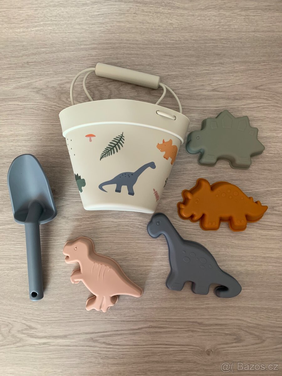 Nová silikonová sada hraček na pláž / set na písek dinosauři