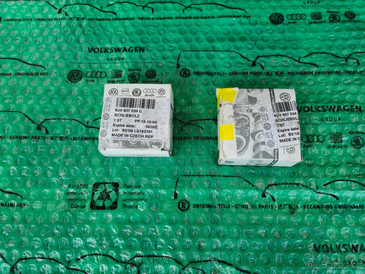 západka zámku zadních dveří Škoda Felicia Pick Up 6U0837034C