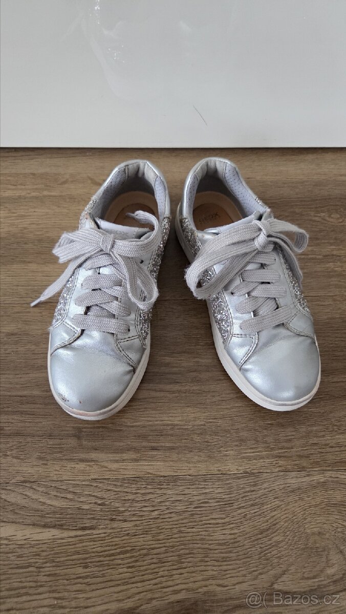 Dívčí kožené boty Geox vel. 32