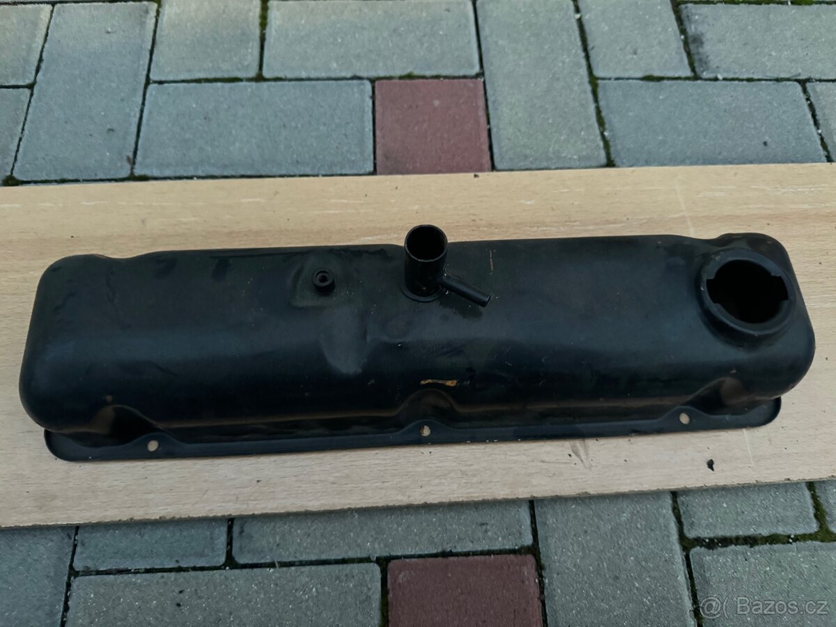 Volha Gaz 24, Gaz 2410, víko ventilů, nové original