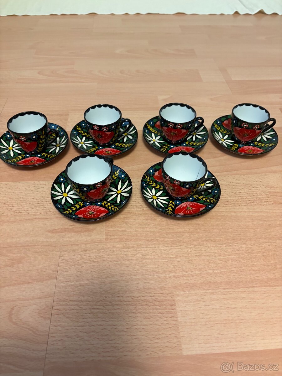 Kávové hrníčky ručně malované