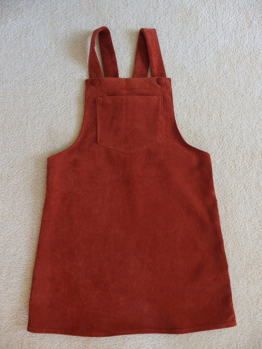 Dívčí šaty M&S vel. 140