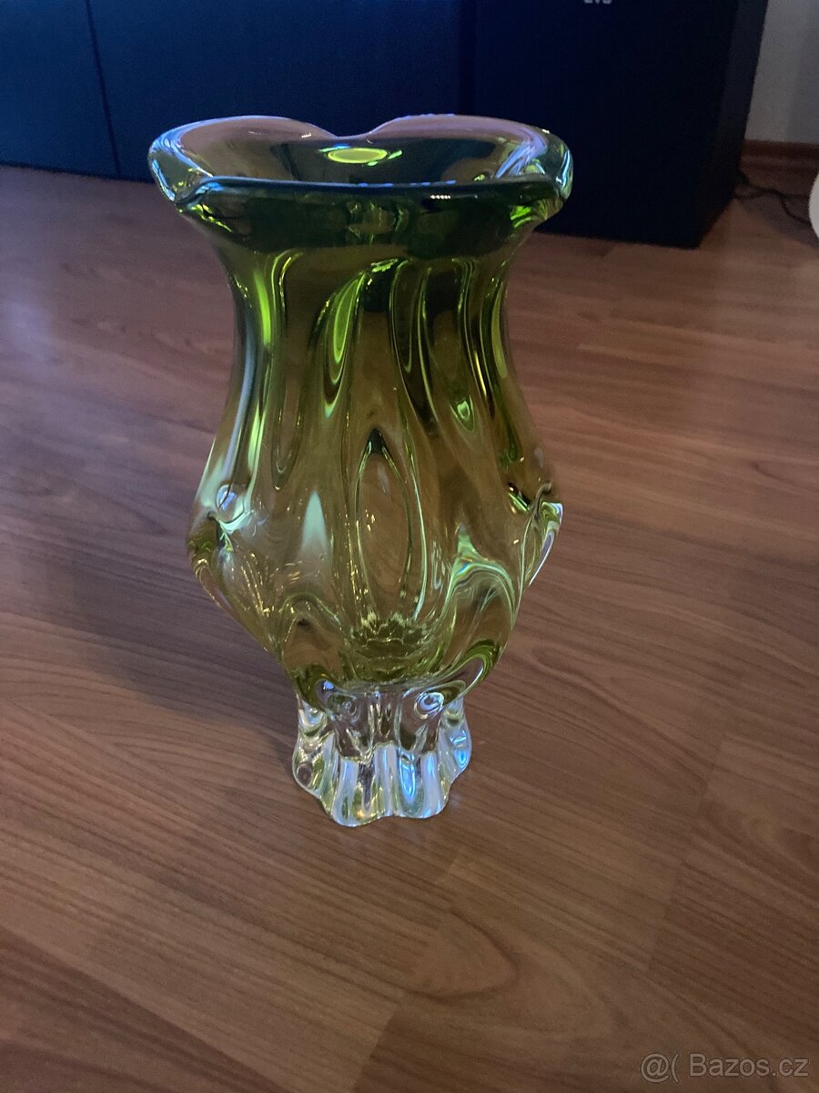 Váza hutní sklo Chřibská
