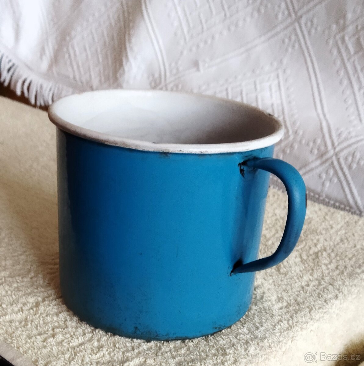 Starý hrnek modrý smalt