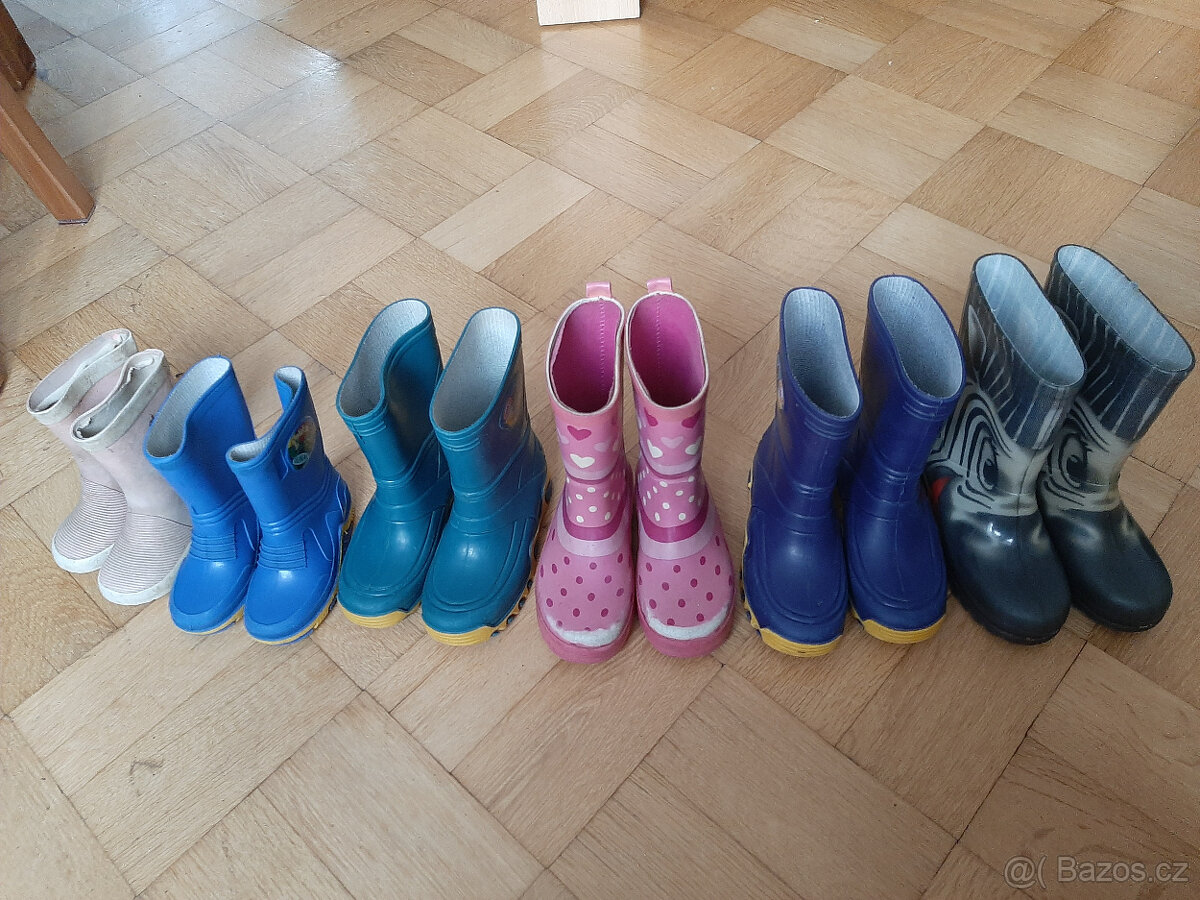 Dětské holiny vel. 23/24, 28/29, 29, 30/31