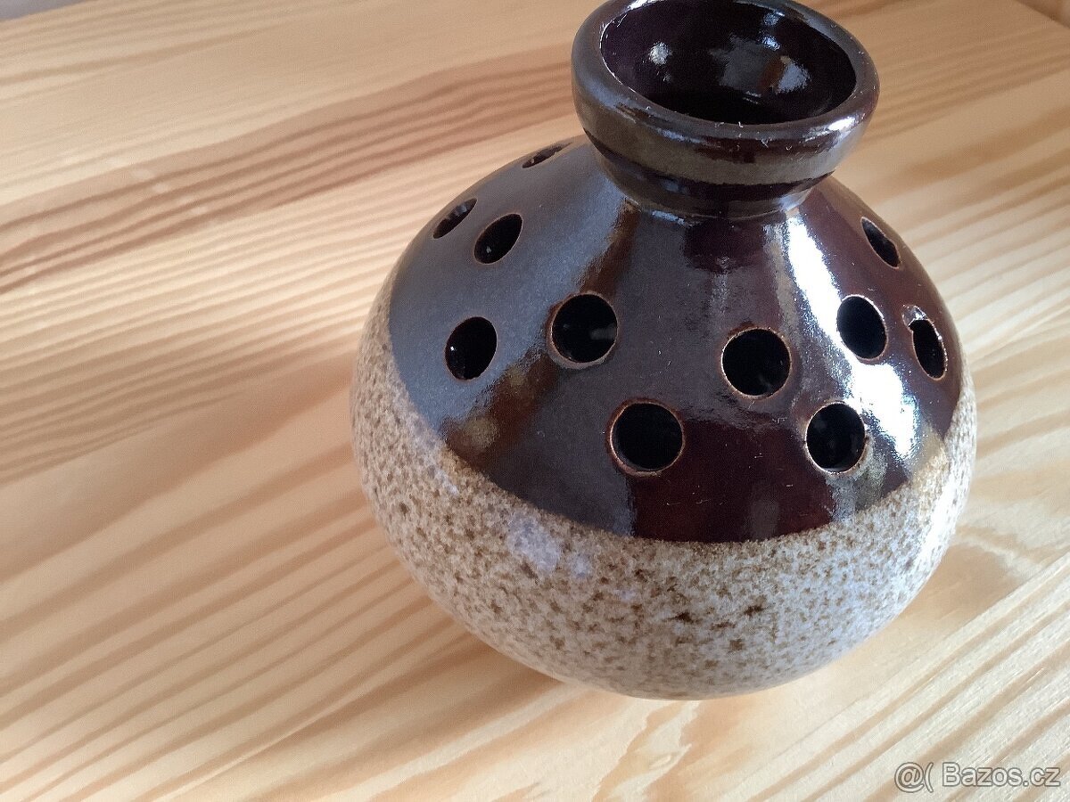 Keramická váza