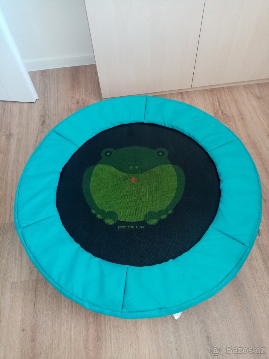Decathlon dětská minitrampolina