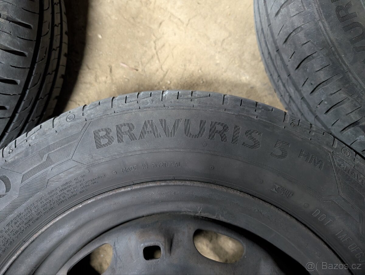 Pneu 165/70 R14