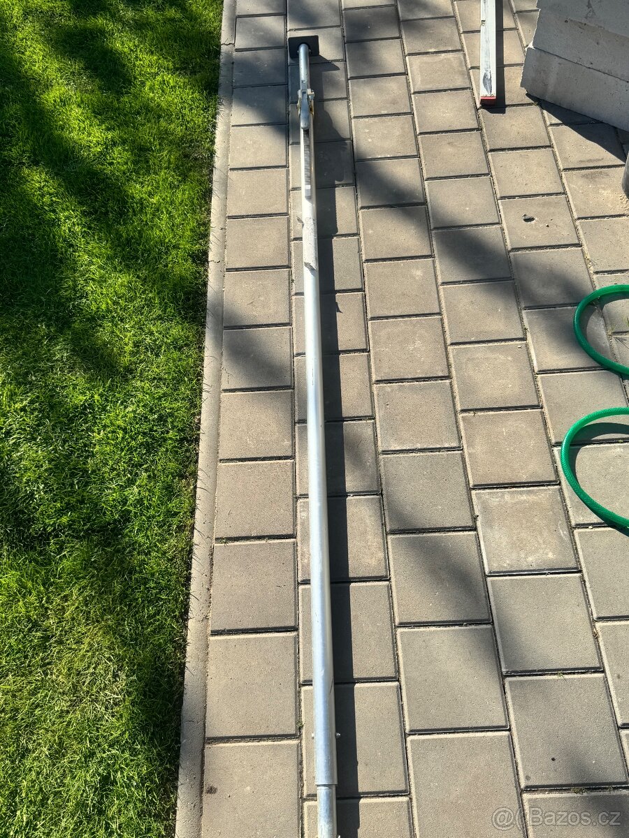 Rozpěrná tyč- zabezpečení nákladu, vzpěra