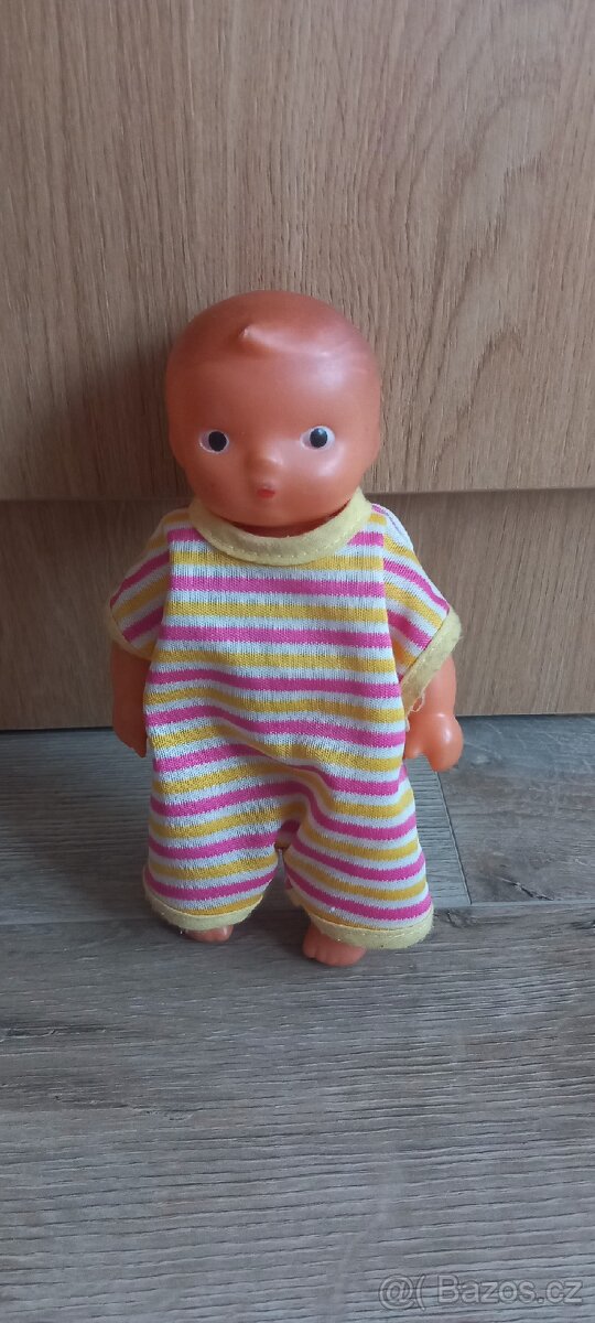Panenka plastová 12cm