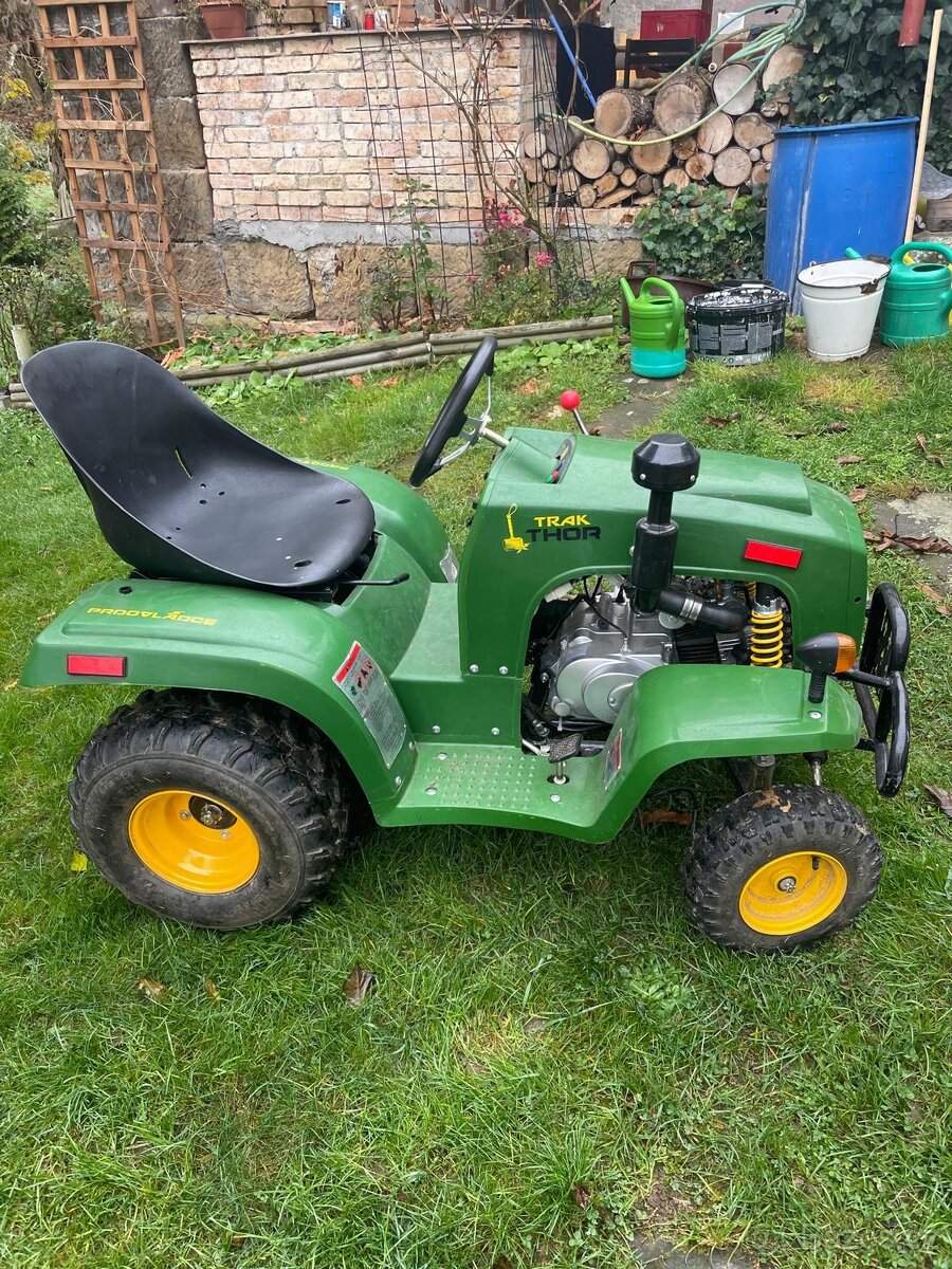 Čtyřkolka Traktor 110cc s vozíkem (PC 40.000CZK)