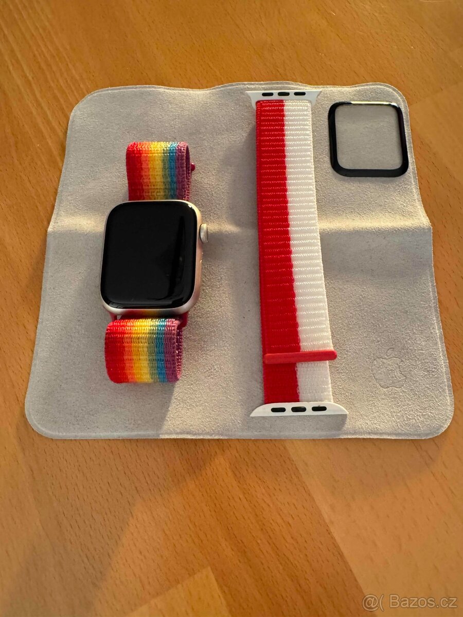 ZÁNOVNÍ+Apple Watch series 9 / 45 mm.Starlight .ZÁRUKA