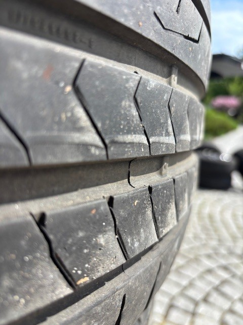 Pneu Continental 255/55 R20 Y XL