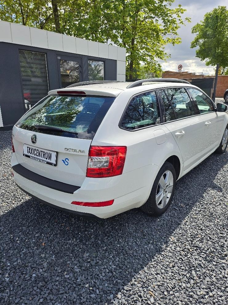 Škoda Octavia 3 combi r.v.2015 Taxi pronájem