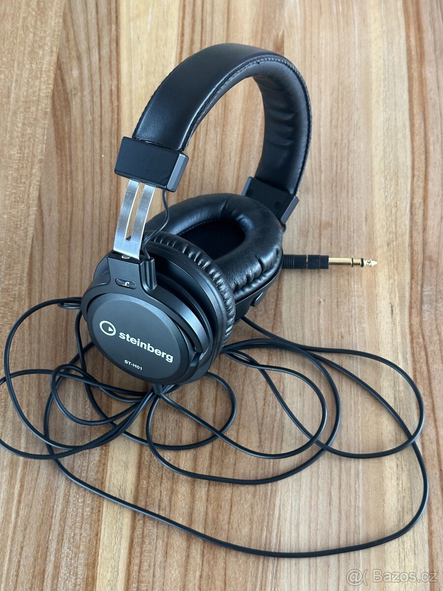 Studiová monitorová sluchátka Steinberg ST-H01