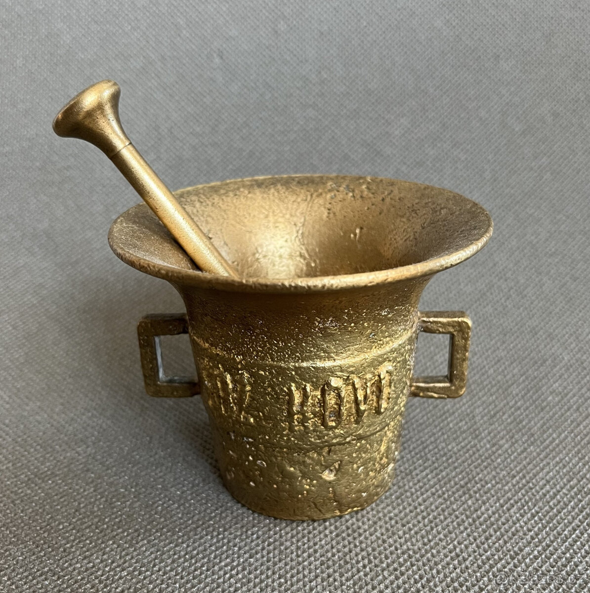 Malý mosazný hmoždíř 7.5 cm s tloukem
