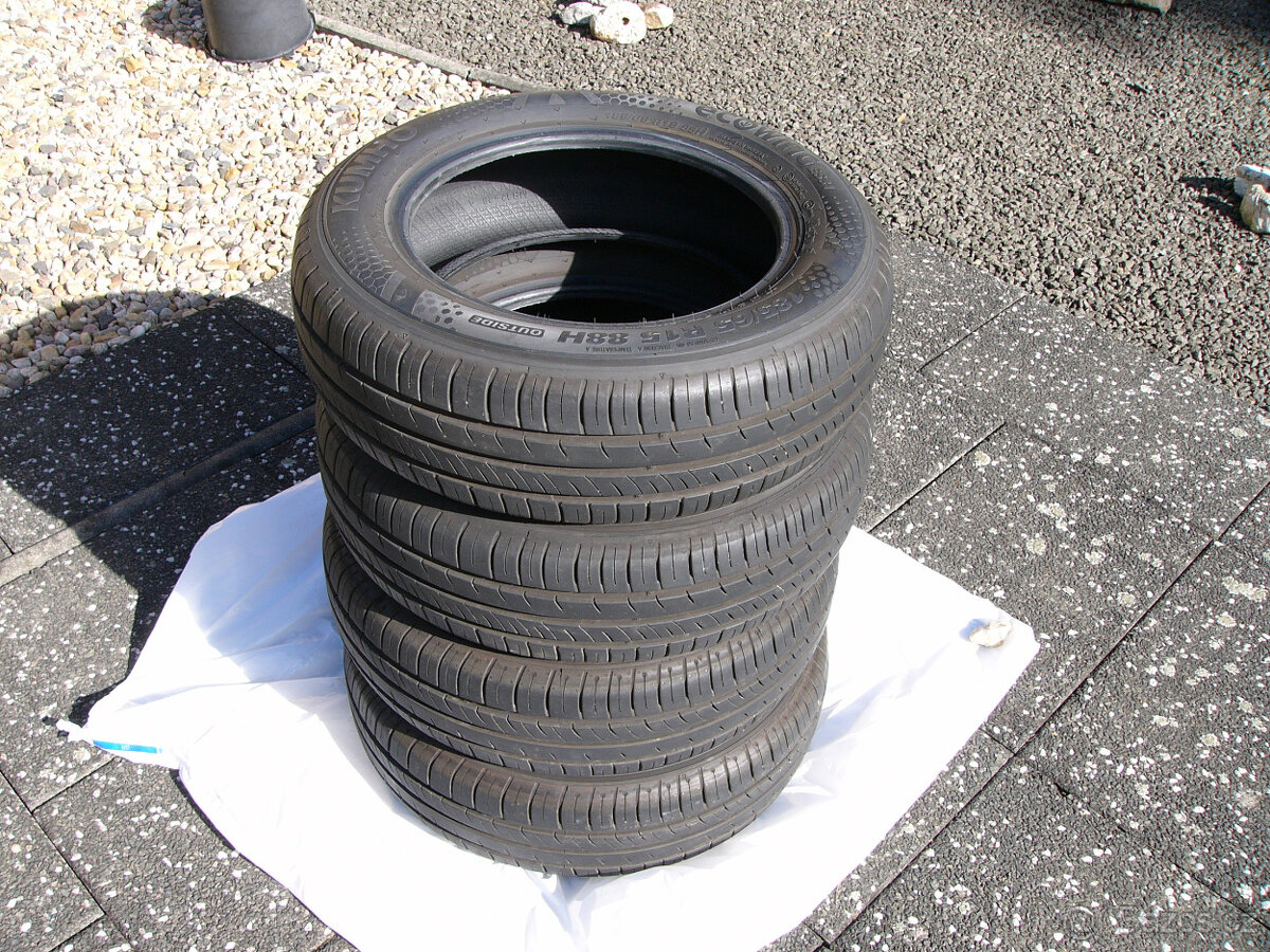 letní pneu KUMHO 185/65 R15 88H 4ks ('Fabia)