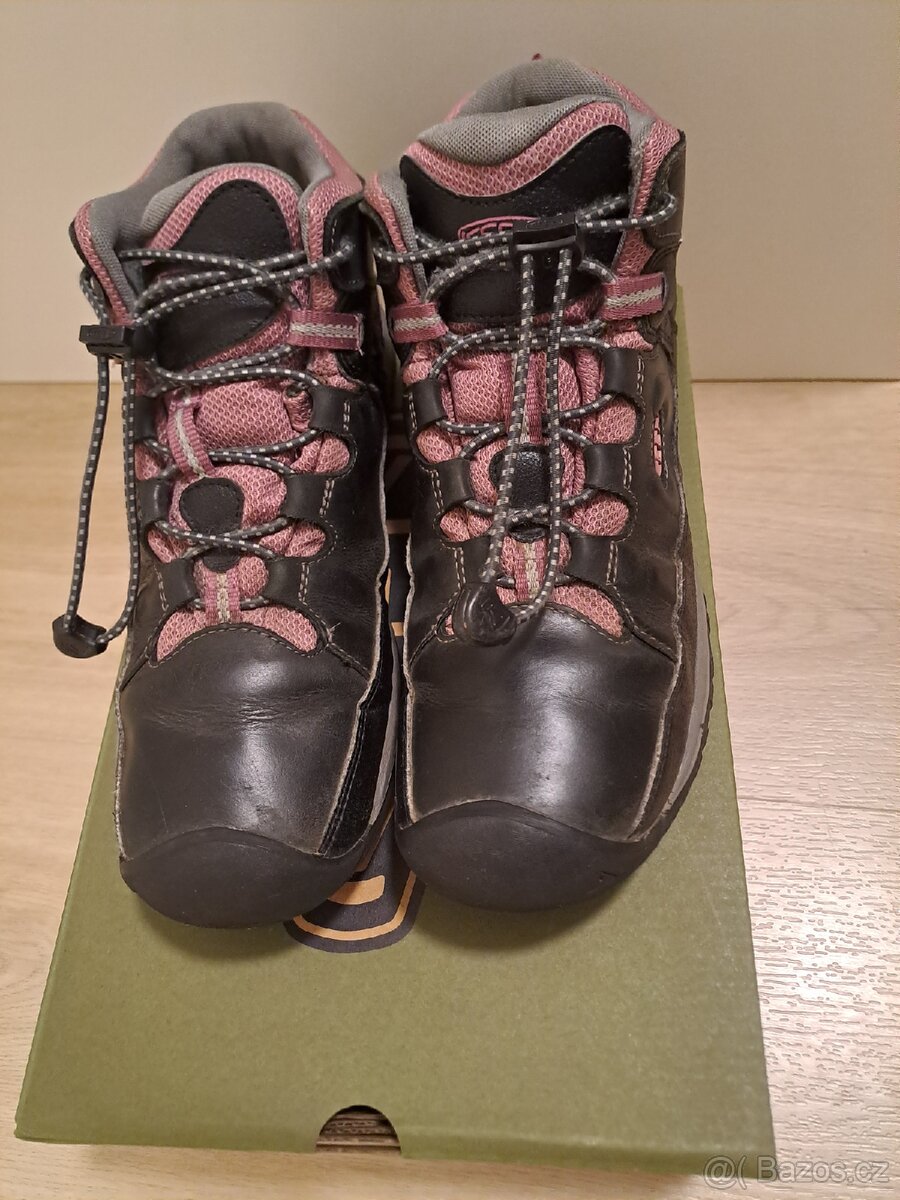 Trekové boty KEEN Waterproof vel. 38