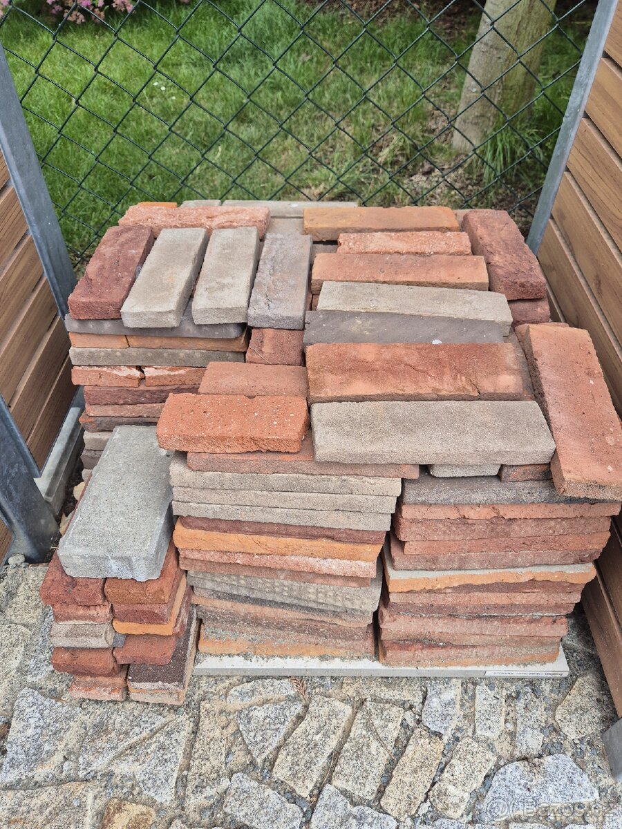 Dekorační cihly