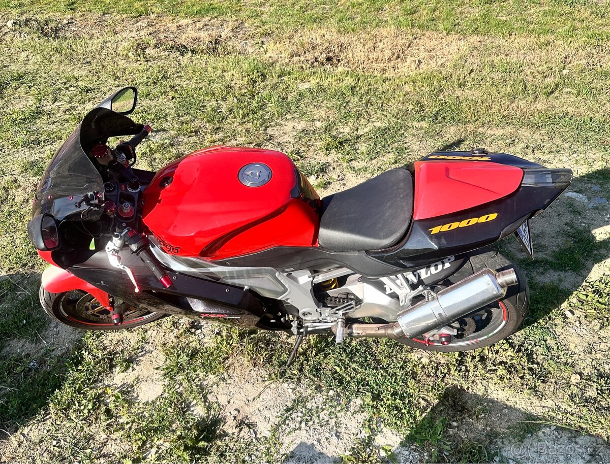 Aprilia RSV1000R