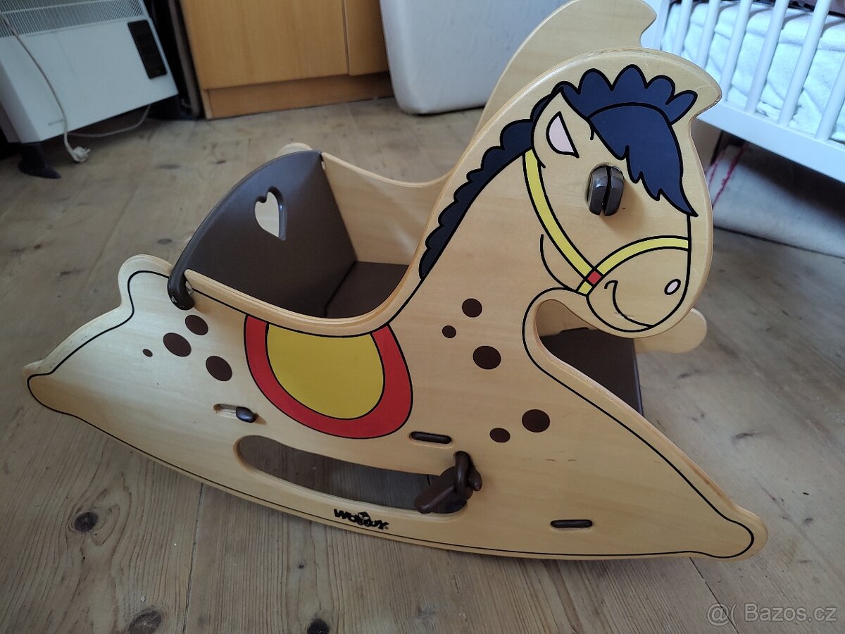 Dětský houpací kůň dřevěný