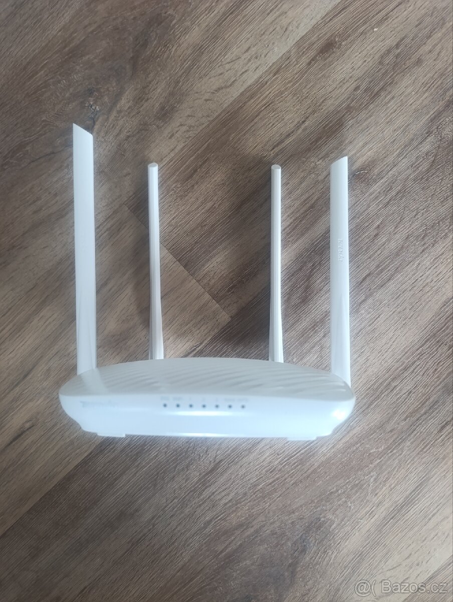 Prodám router Zn. TENDA F9