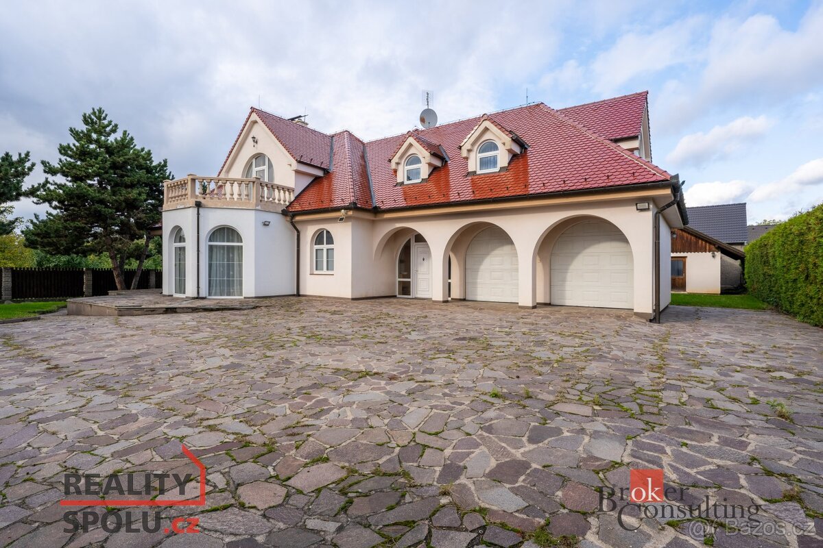 Pronájem, domy/vila, 369 m2, V Zahradách 590, 25241 Dolní Bř