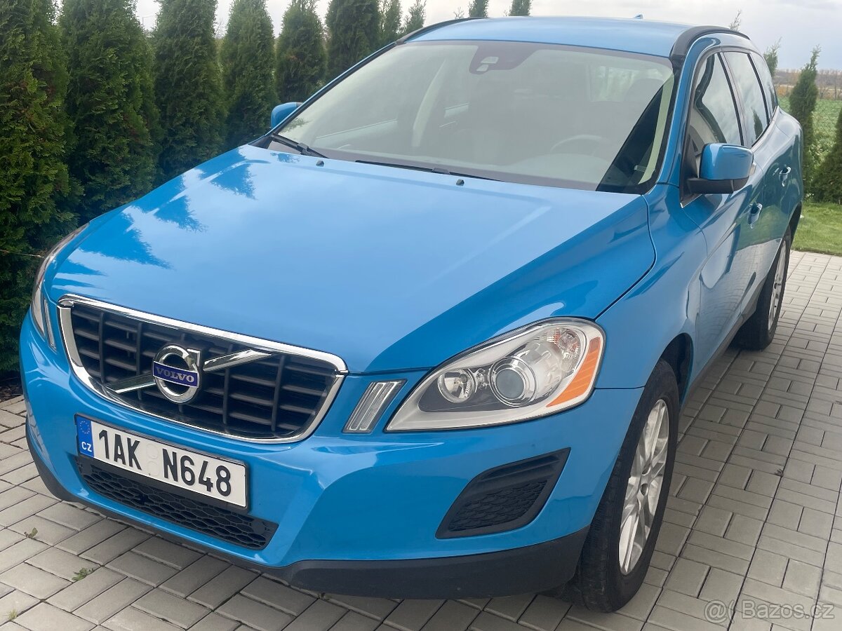 VOLVO XC60 2.4 D4 AWD AUTOMAT 173.000km koupeno v CZ