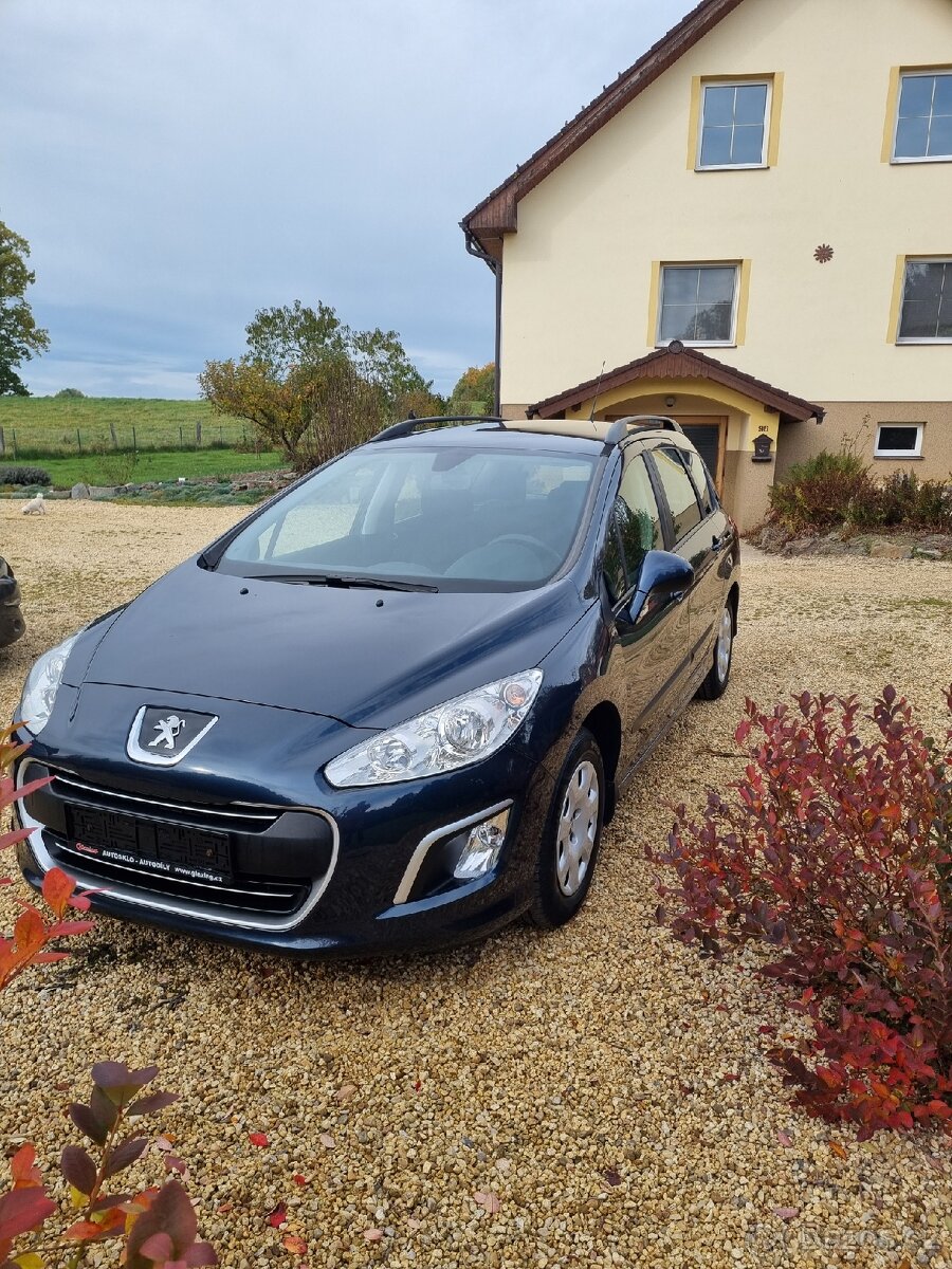 Peugeot 308 1.6 nafta 1.majitel