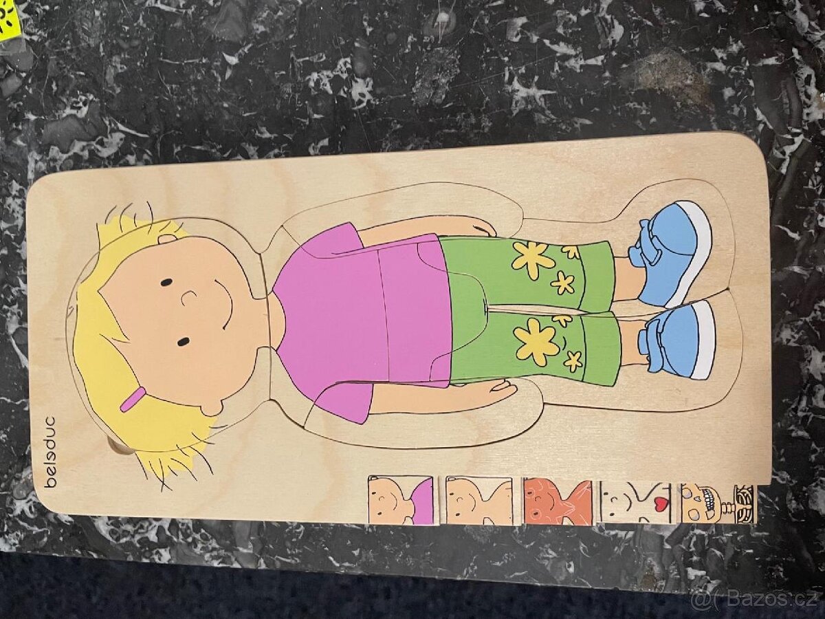 Dřevěná skládačka panenka Beleduc