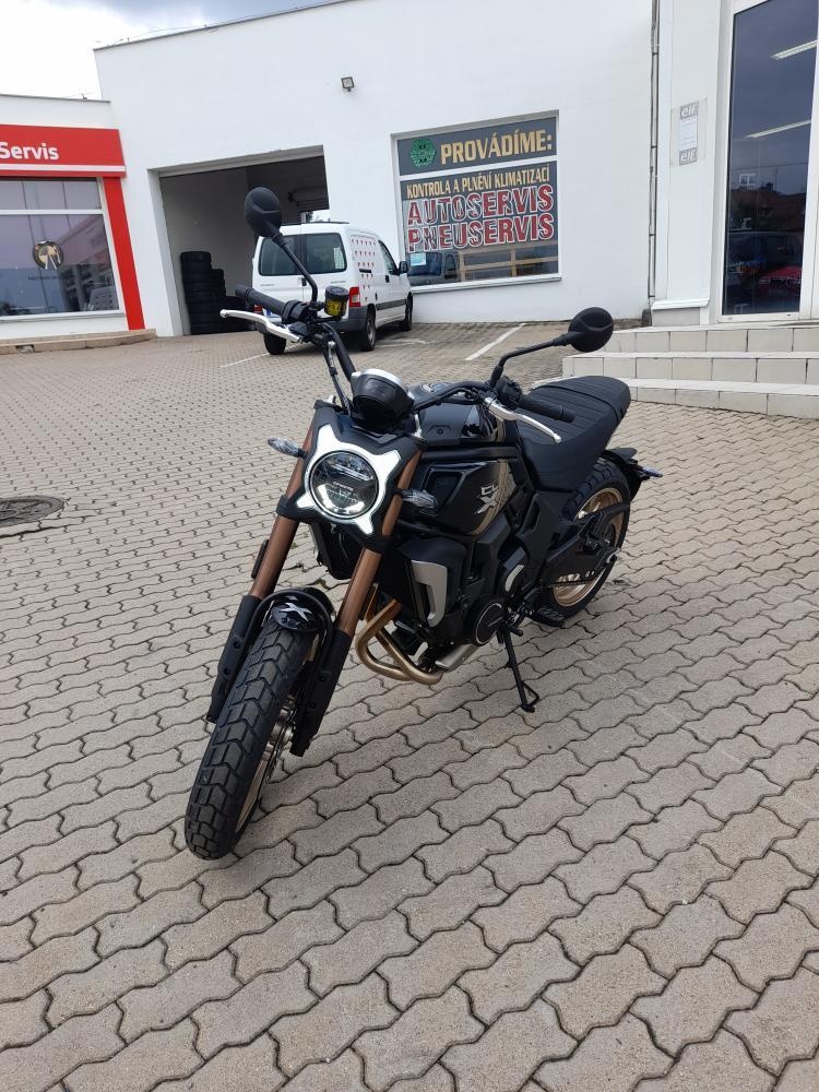 Motorka CFMOTO 700CL-X Heritage