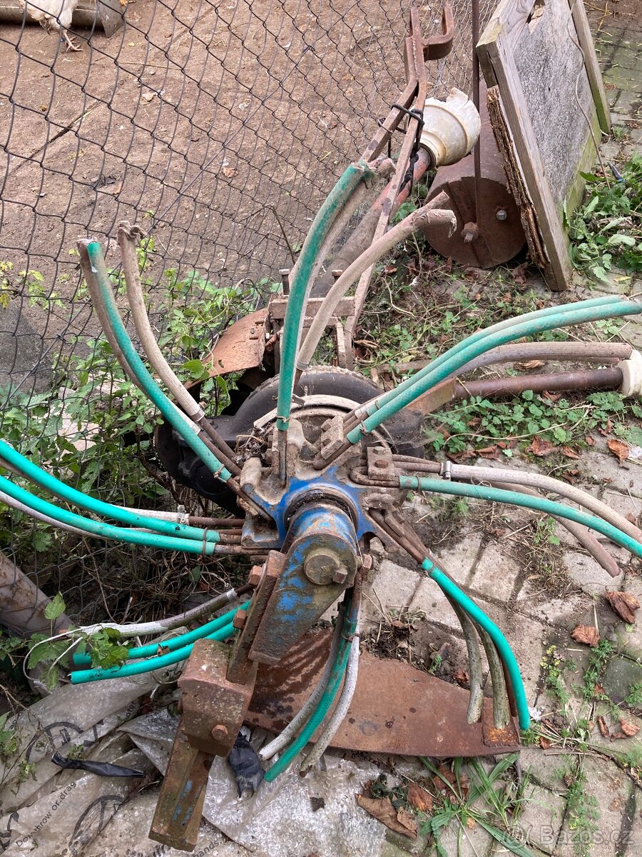 Prodám vyorávač brambor