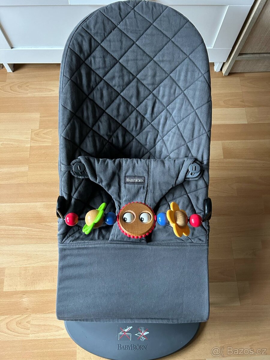 Houpátko Babybjorn Bliss + dřevěná hrazdička
