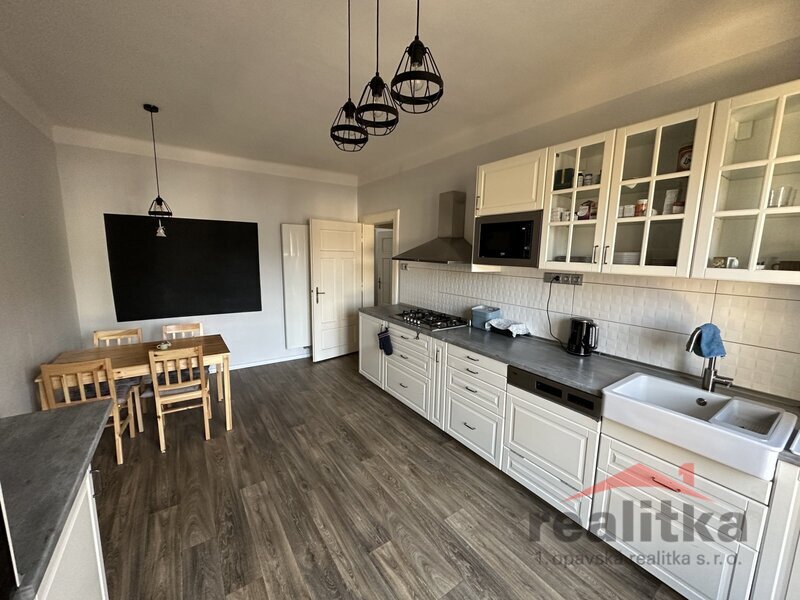 Pronájem krásného bytu se zahradou 2+1, 72m2, Opava, ul. Jas