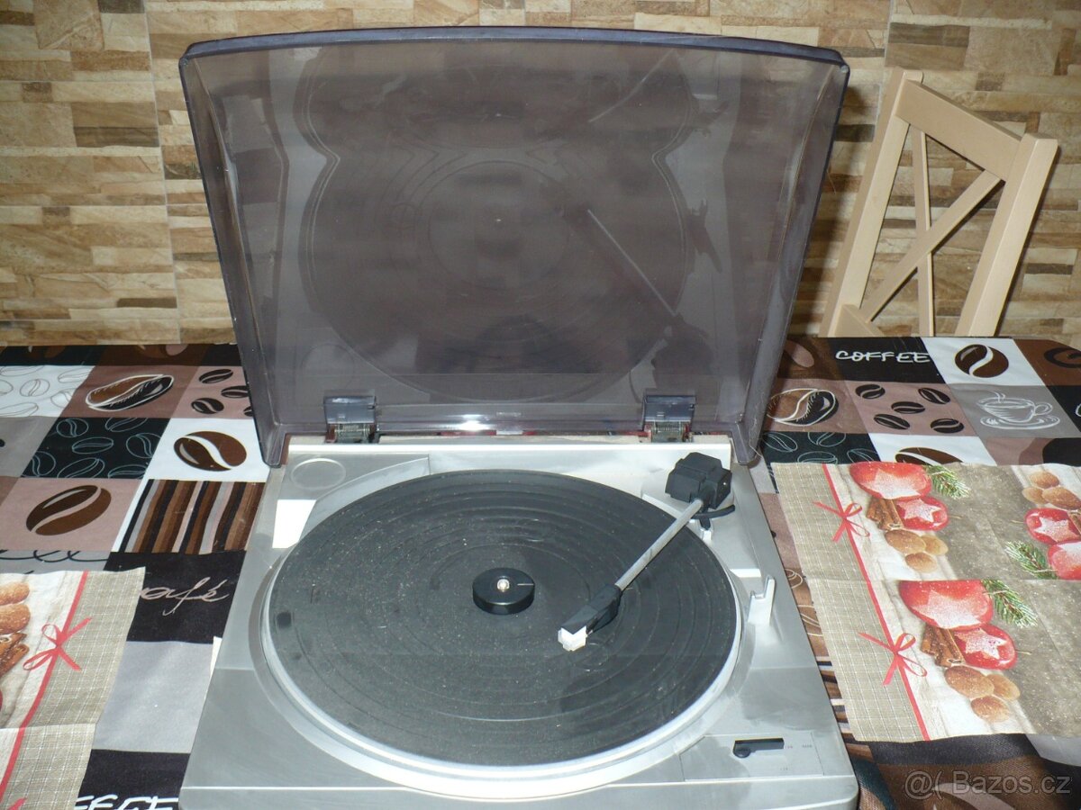 Gramofon AIWA