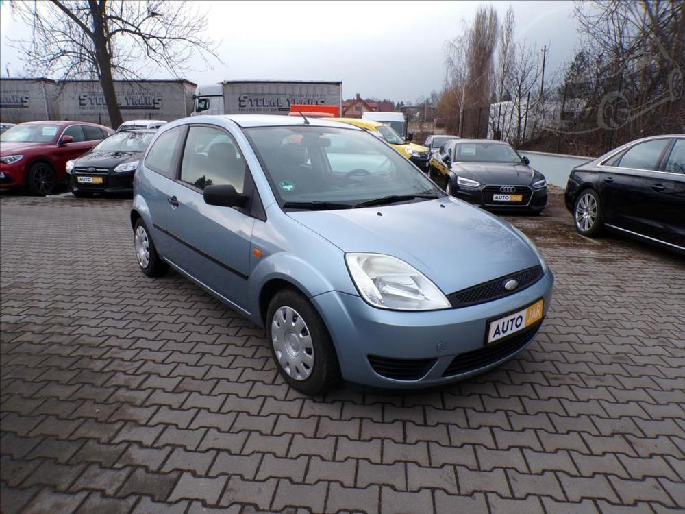 Ford Fiesta 1,3 i KLIMA-HNED ODJÍŽDÍTE