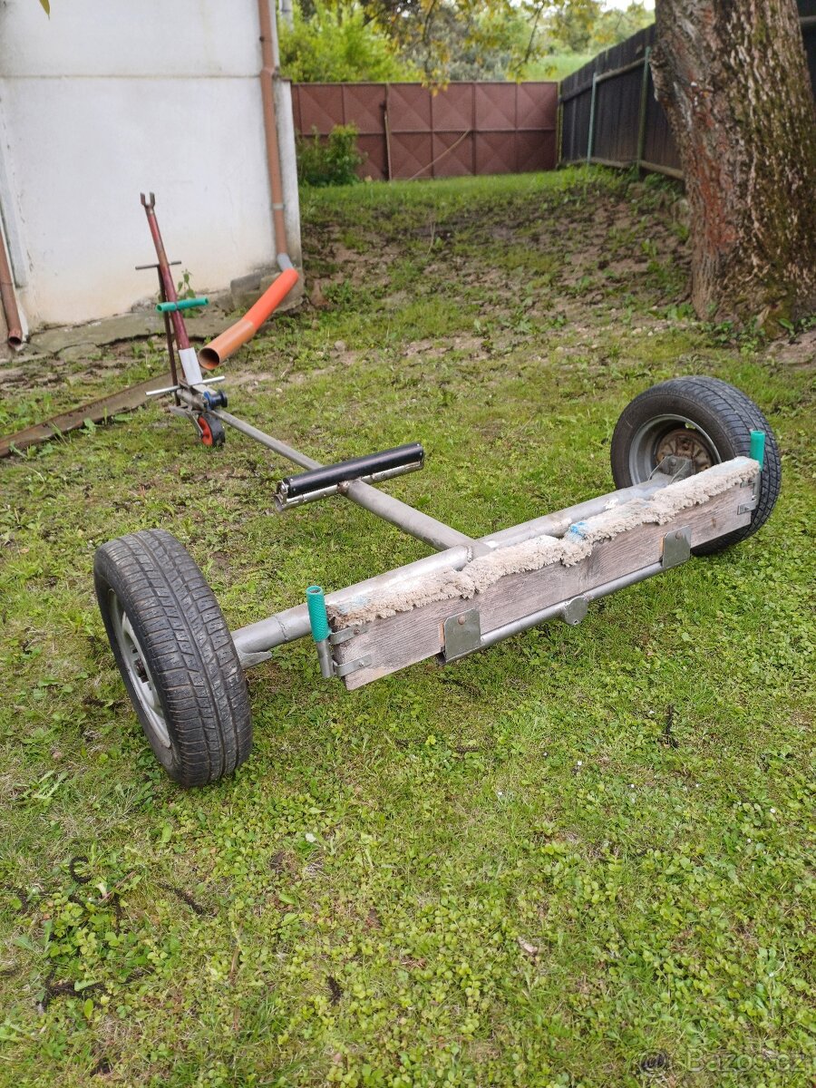 Manipulační vozík pro lodě