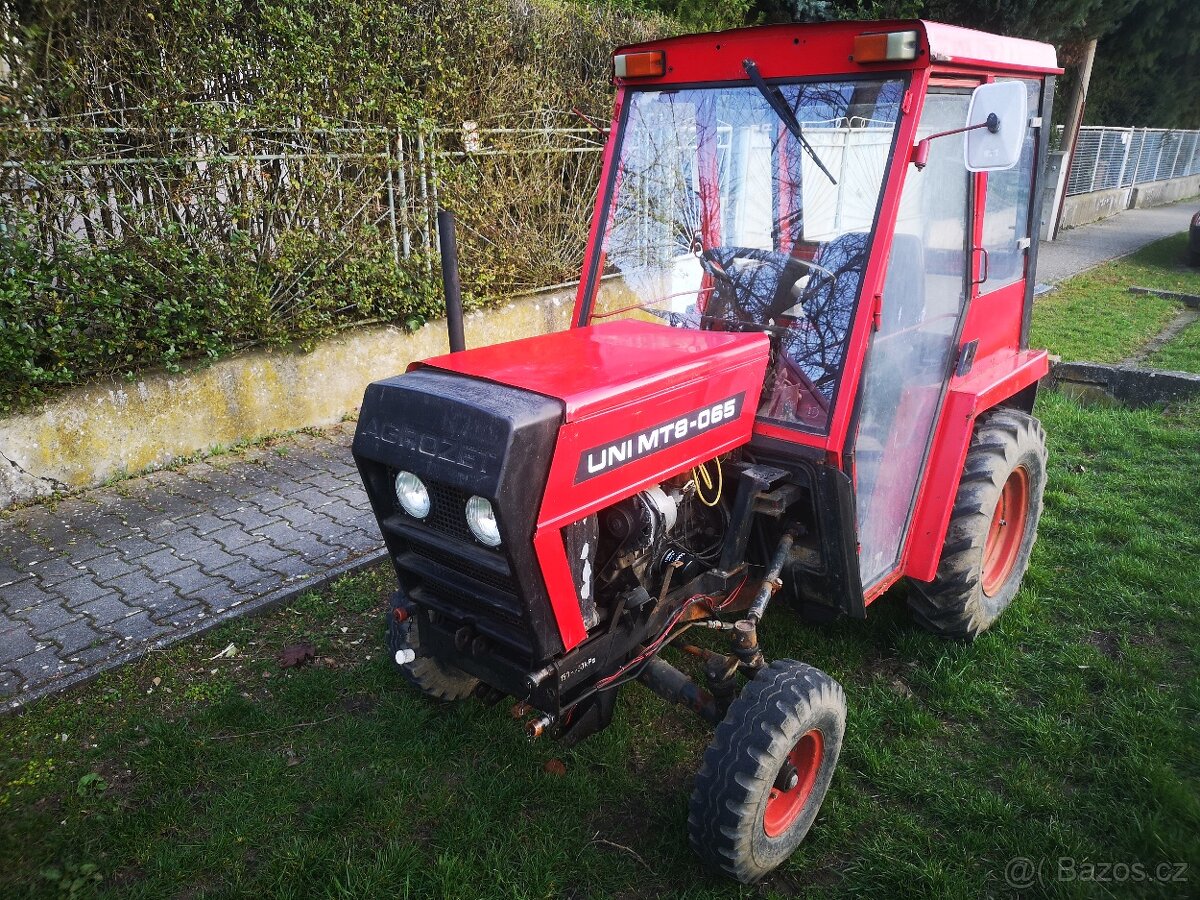 MT8 065