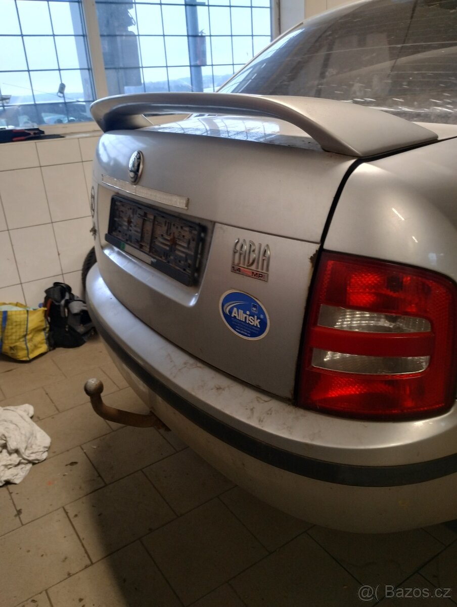 Škoda Fabia Sedan - Originální křídlo