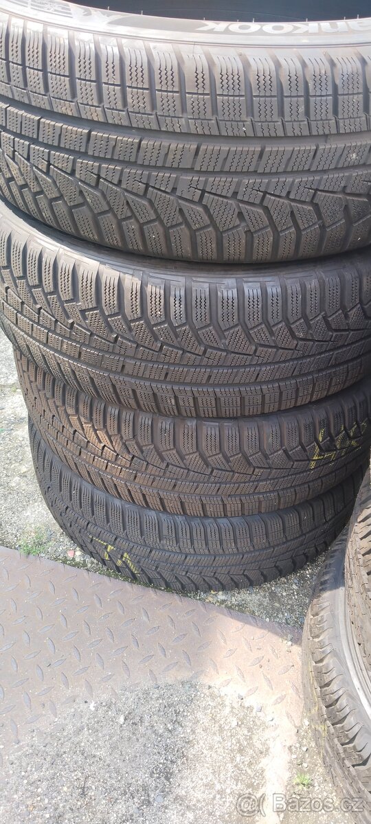 235/55r19 zimní