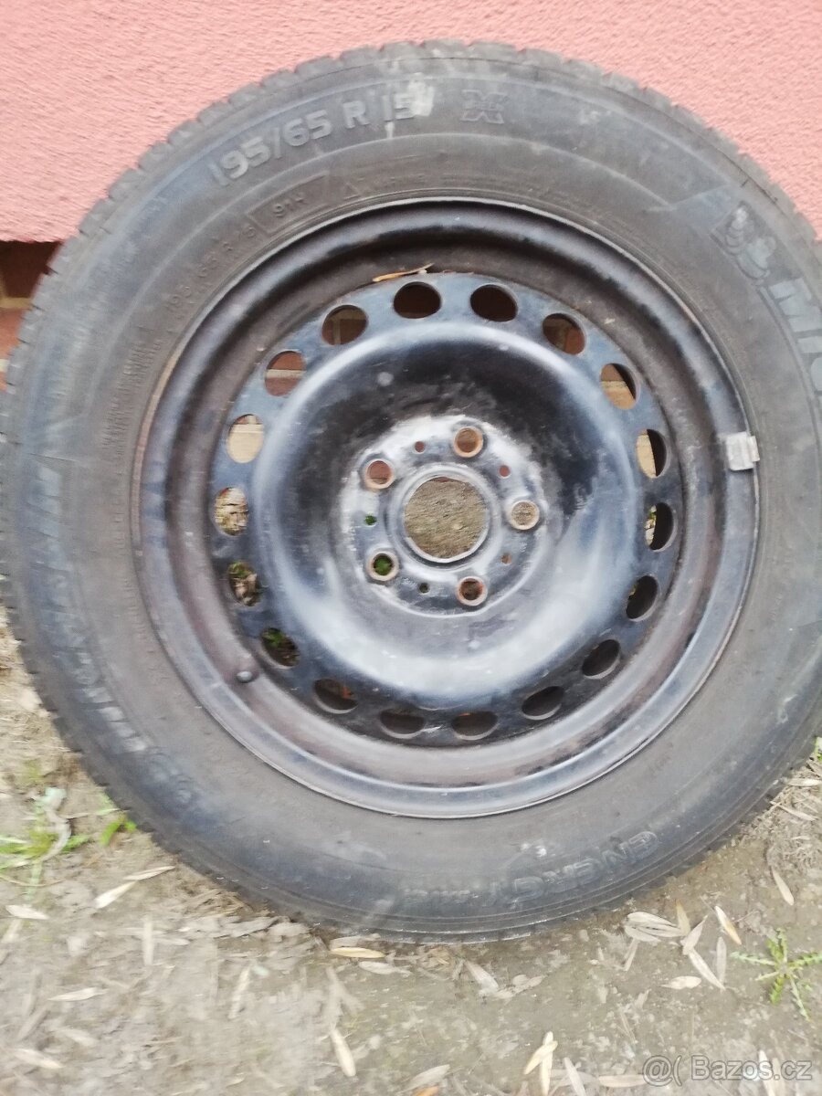 Octavie 3 195/65 r15 letní pneu Michelin