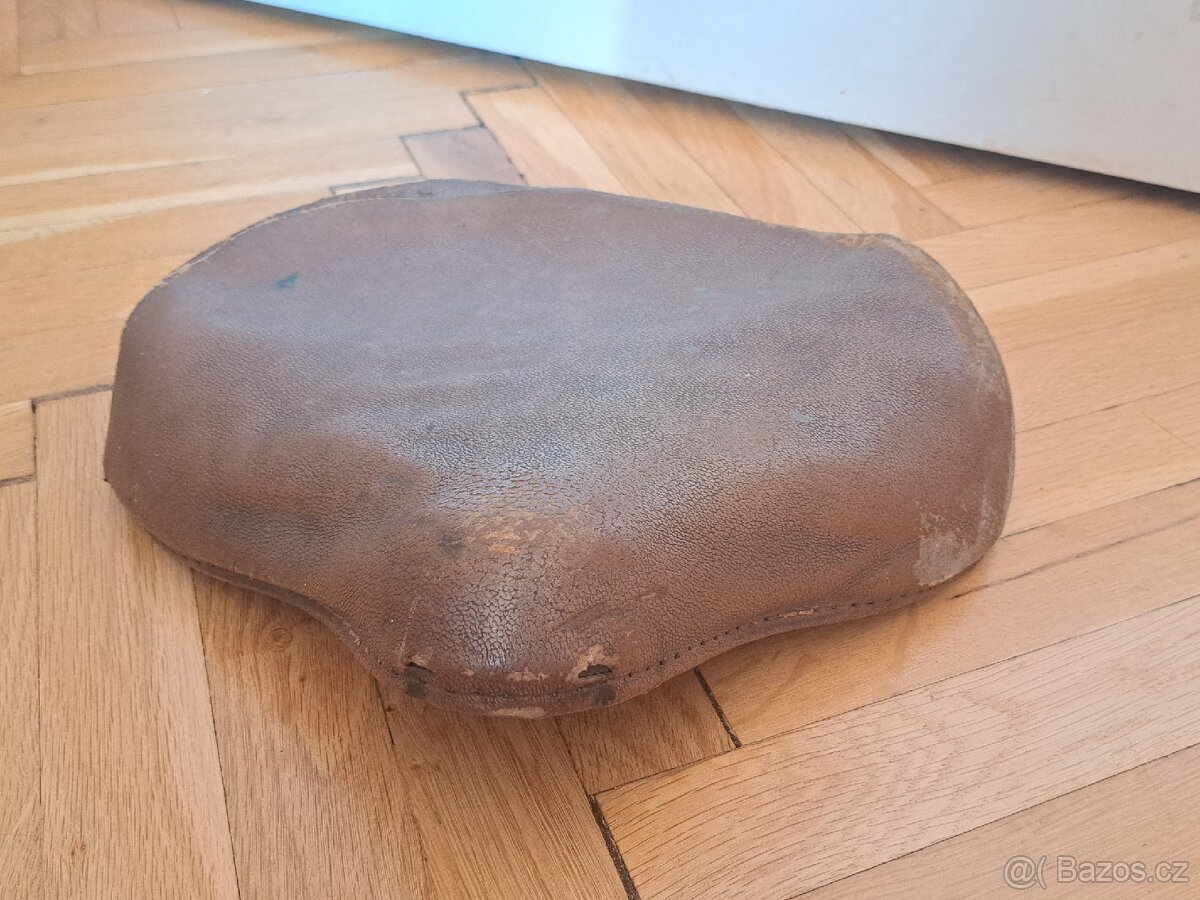 Přední sedlo JAWA PÉRÁK, ČZ 150 C