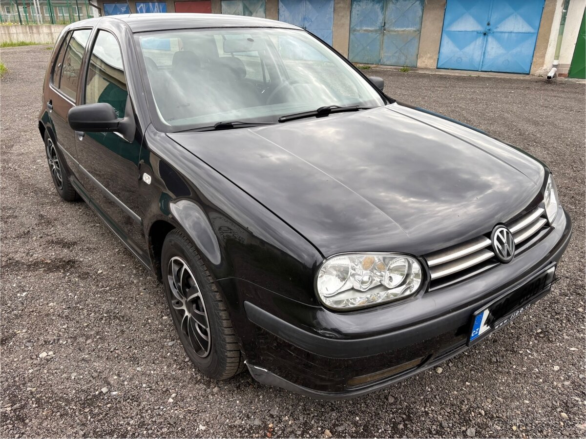 Prodám Volkswagen Golf IV. 1,4. 55 Kw benzín