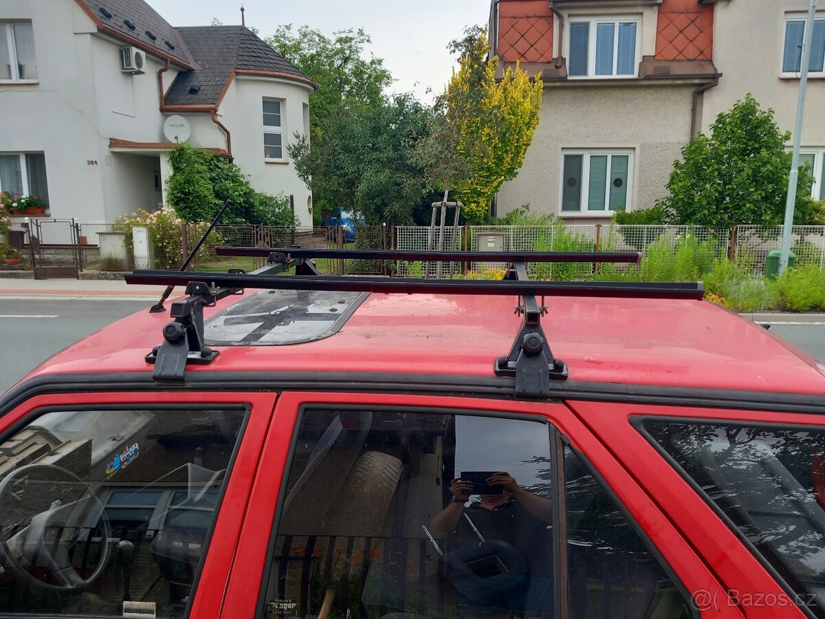 Střešní nosiče Škoda favorit