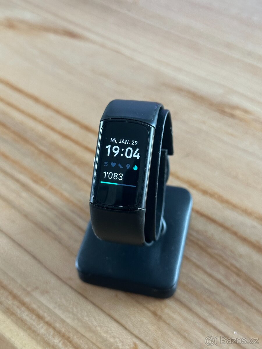 Chytrý náramek Fitbit Charge 6 černý
